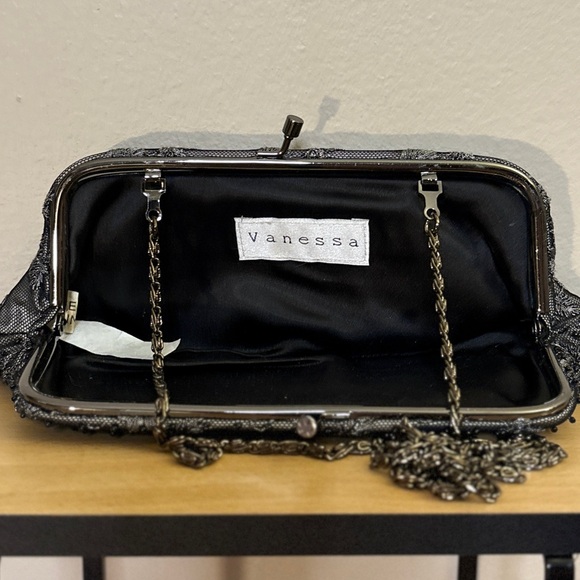 Vintage 1989–94 Vanessa Gunmetal Beaded Lace Evening Clutch w Chain & Kiss-Lock - Picture 13 of 13